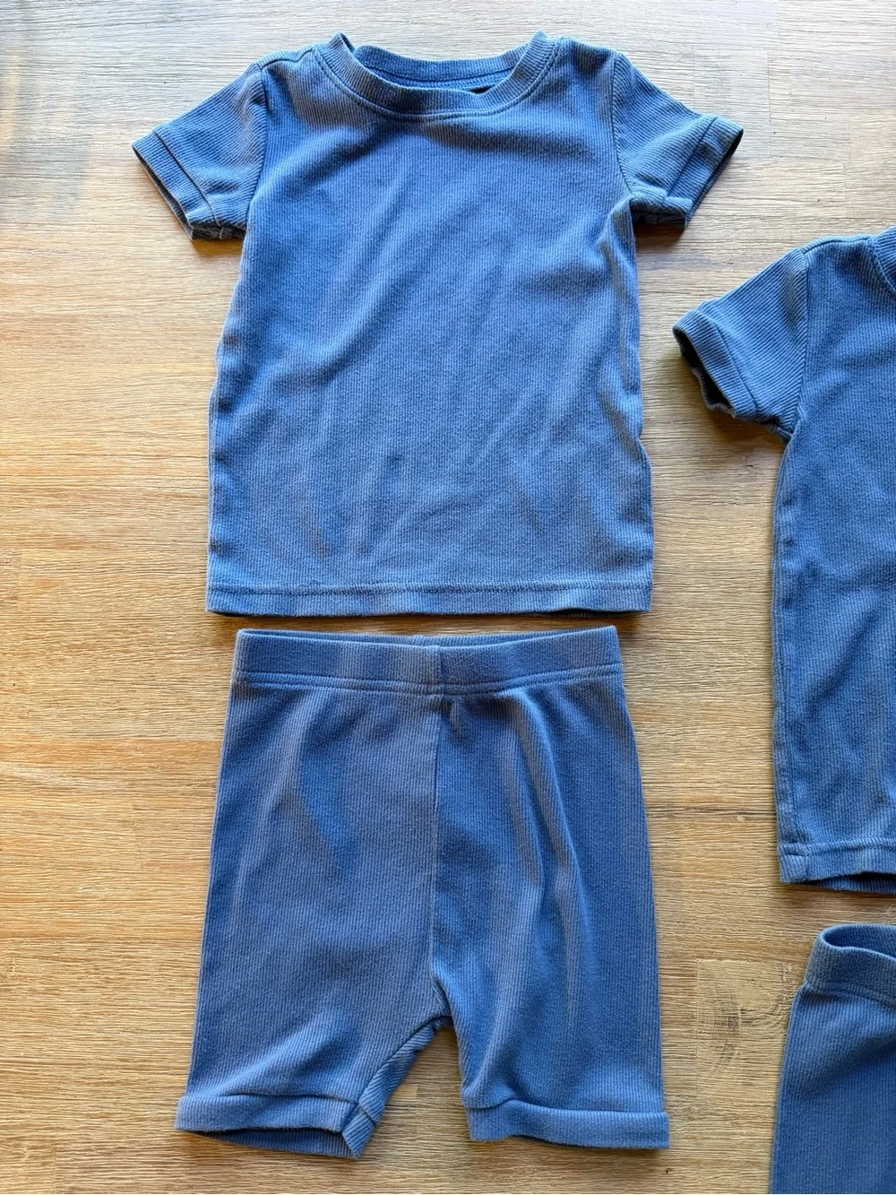 Old Navy Ribbed Blue Short Sleeve Kids Pajama Sets - 2 Pack | 2T